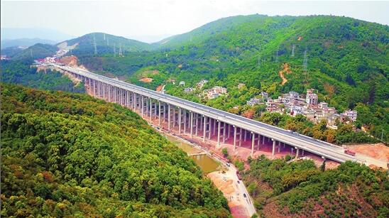 武易高速2025最新動態(tài)，溫情陪伴貫穿全程的進展之路